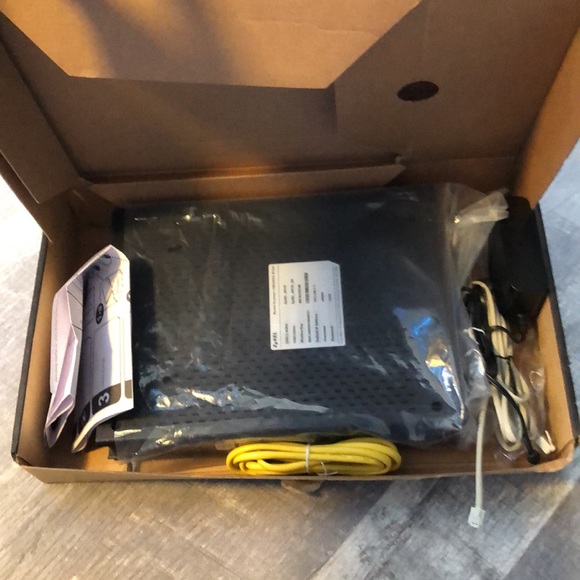 Zyxel - Picture 3 of 4